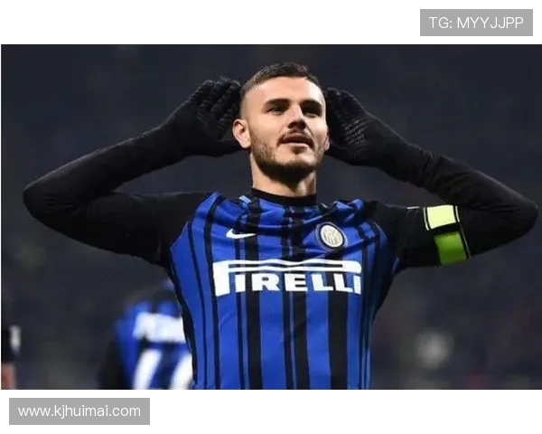 哈兰德禁区压制:中锋在小禁区内身体重心位移对守门员预判的干扰